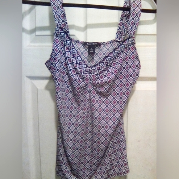 WHITE HOUSE BLACK MARKET TANK TOP GATHERED BUST MEDIUM GEOMETRIC - Picture 1 of 1